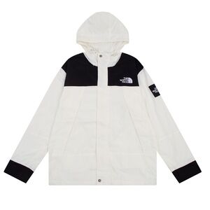 The North Face outdoor light and thin waterproof windbreaker